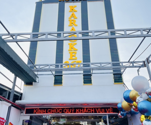 KARAOKE ROYAL